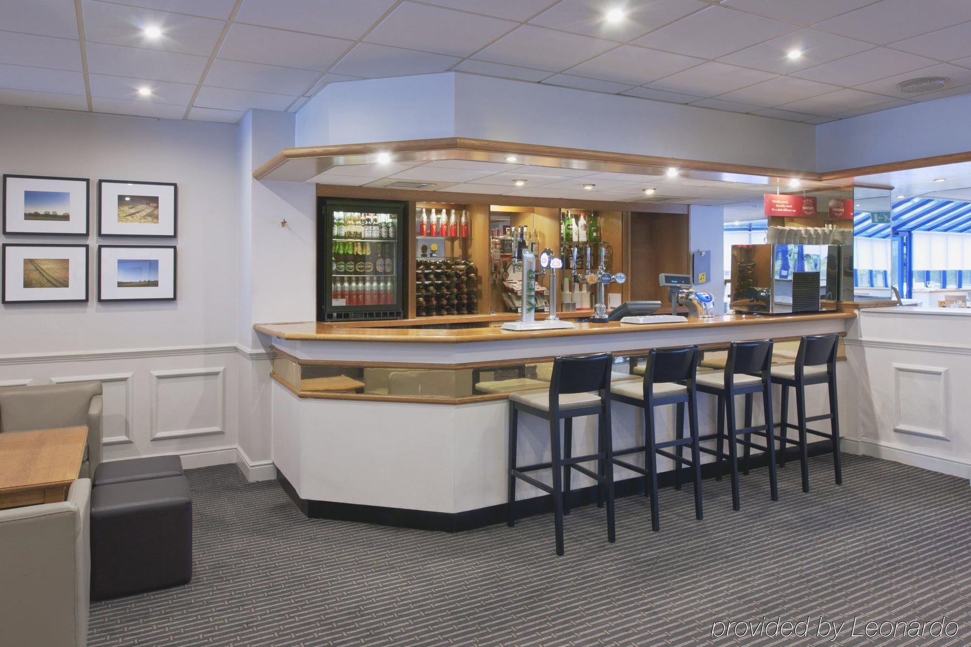 Holiday Inn Warrington By Ihg Extérieur photo