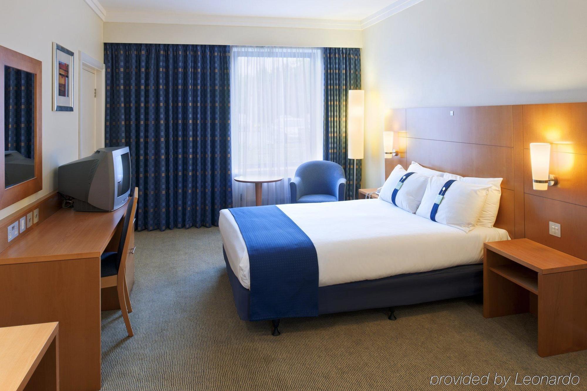 Holiday Inn Warrington By Ihg Extérieur photo